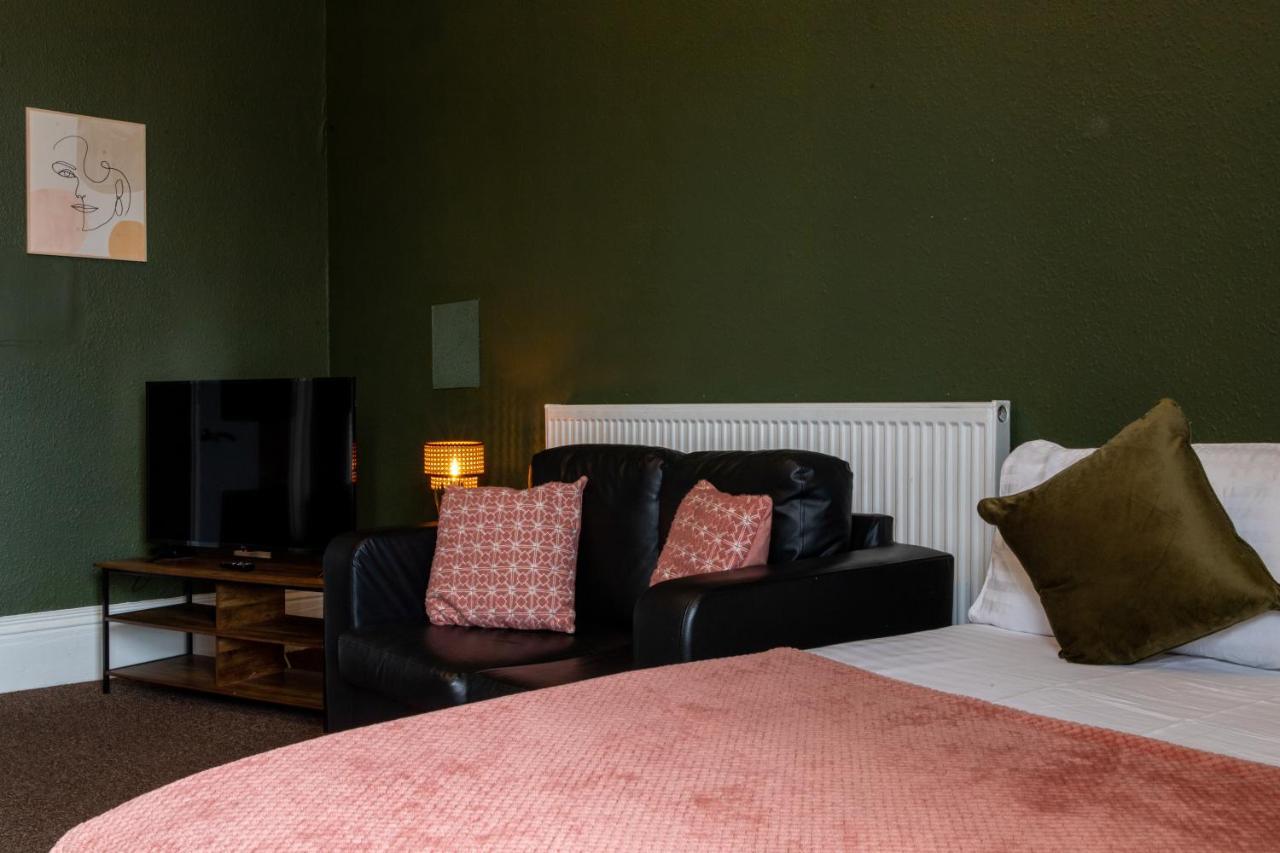 Digbeth City Centre Apartment Sleeps 12 Opposite Coach Station برمنغهام المظهر الخارجي الصورة